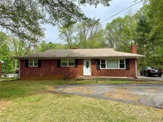 308 Dogwood Circle