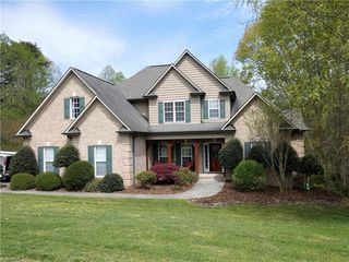 335 Willow Ridge Lane
