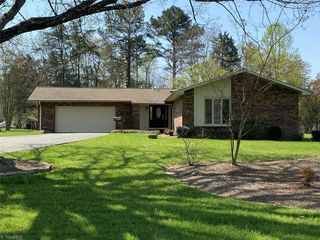 107 Hendrix Drive