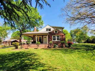 4613 Shattalon Drive
