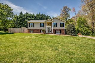 1075 Woodbury Road