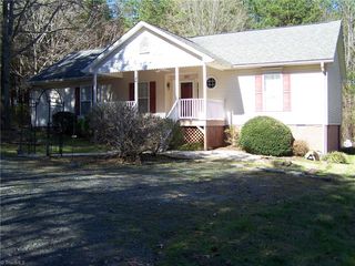300 Ashley Loop