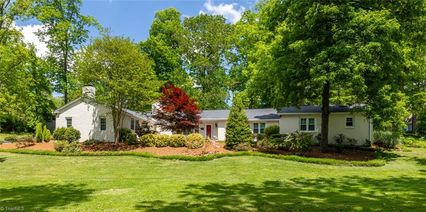 1000 Oakhurst Avenue