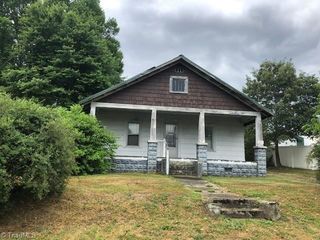 1317 Grove Lane