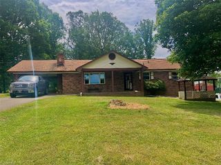 3941 Red Brush Road