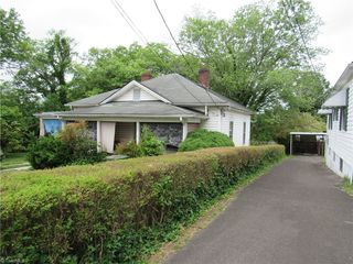 943 N South Street