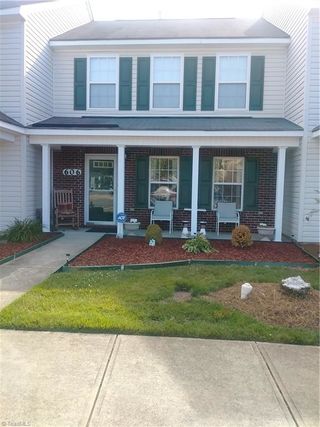 606 Cairn Circle