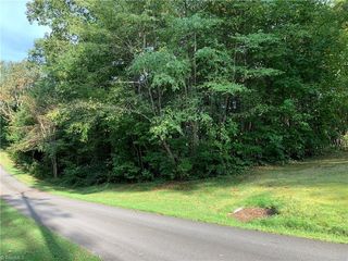 Tbd Shallowbrook Trail