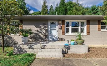 2261 Cherokee Lane