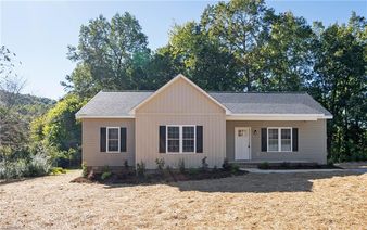 1121 Camelot Drive
