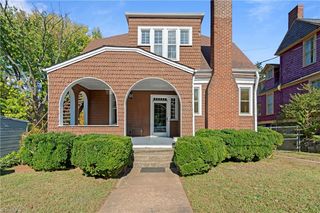 833 W 6th Street