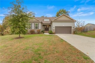 2046 Aramanche Drive