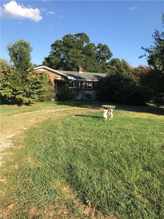 937 Knowles Road