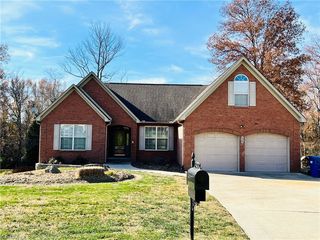 1204 Dogwood Lane