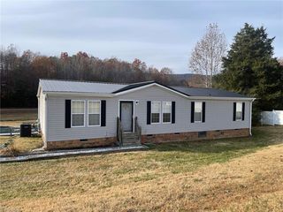 1249 Mountain Road