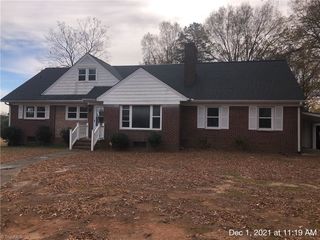 1220 Viewcrest Court
