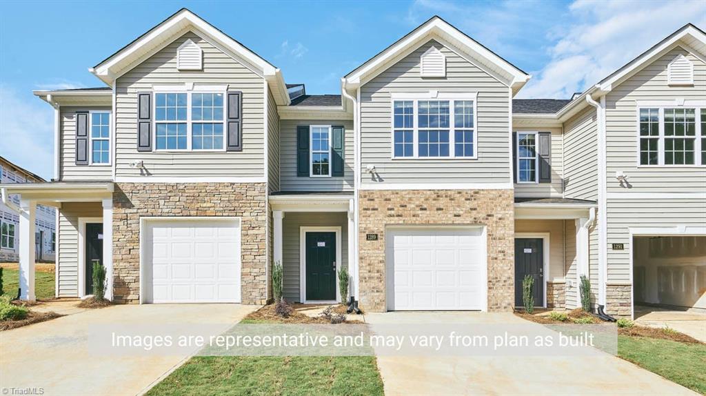 1121 Evelynnview Ln Unit 17  