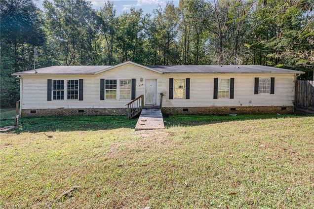 3039 Builders Drive Thomasville, NC House Sold - Photo 1 of 12. Opens carousel modal