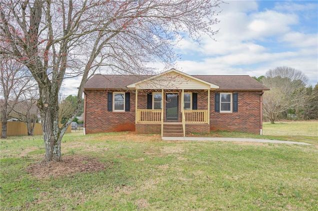 276 Pleasant Acre Drive Mocksville, NC House Sold - Photo 1 of 33. Opens carousel modal