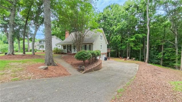 1721 Abbottsford Drive