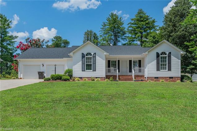 705 Fox Run Lexington, NC House Active - Photo 1 of 45. Opens carousel modal
