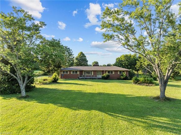 2675 7th Street Salisbury, NC House Active - Photo 1 of 49. Opens carousel modal
