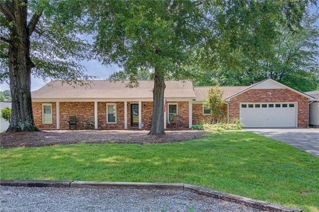 1105 Laplata Drive