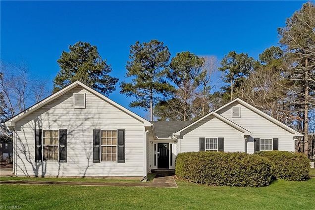 12 Collin Lane Thomasville, NC House Active - Photo 1 of 16. Opens carousel modal