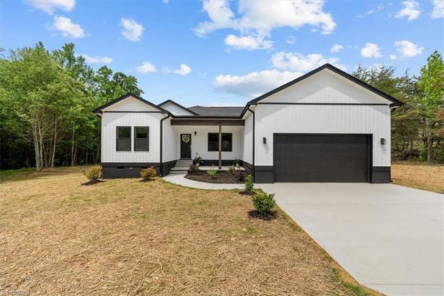 7126 Whitetail Drive