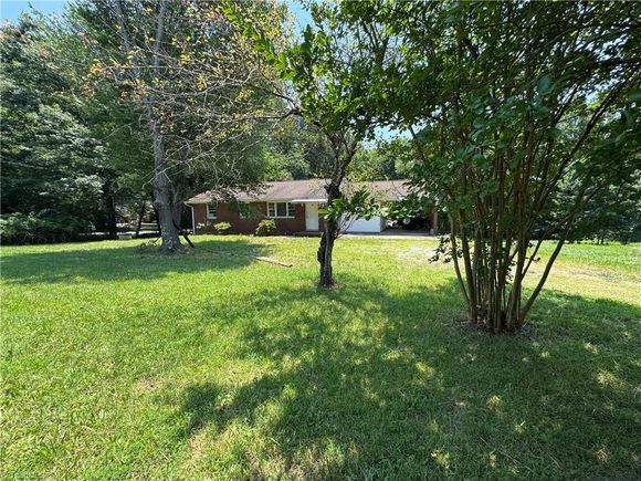 2512 Oak Ridge Road