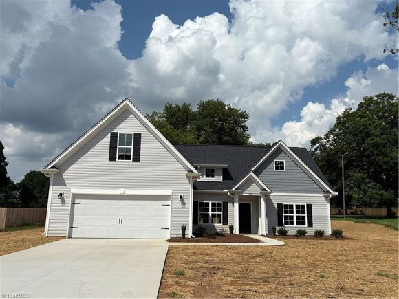 105 Old Cabin Lane