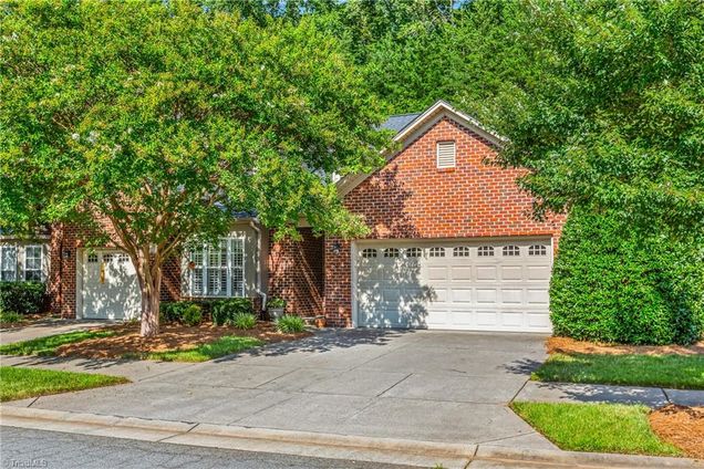 111 S Wentworth Drive