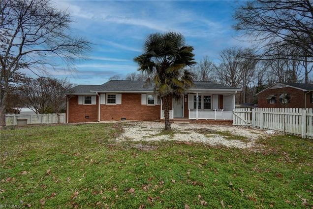 184 Oliver Lane Burlington, NC House Active - Photo 1 of 28. Opens carousel modal