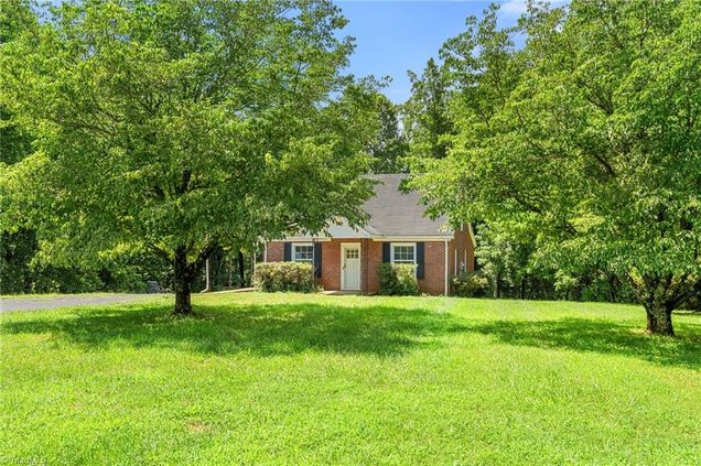 4028 Pleasant View Drive
