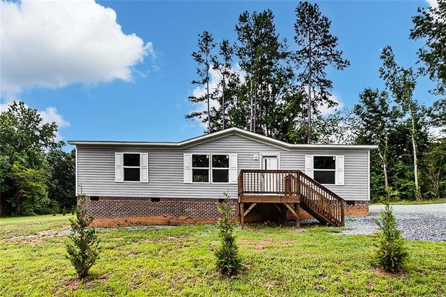916 South Creek Court Asheboro, NC House Active - Photo 1 of 16. Opens carousel modal