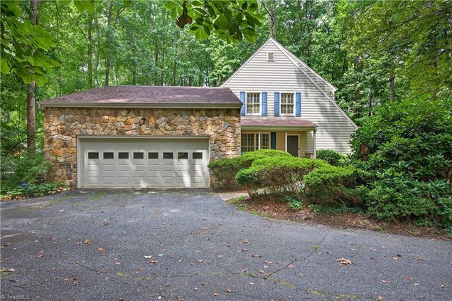 4004 Hiddenwood Court