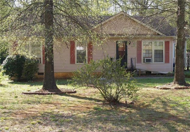1872 Bethania Rural Hall Rd, Winston-Salem, NC 27106 | MLS# 1197447