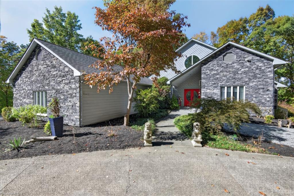 1740 Foxcliff Dr, Mebane, NC 27302 | MLS# 1240094