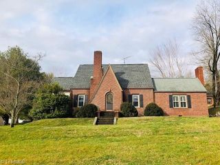 124 Brownstone Lane