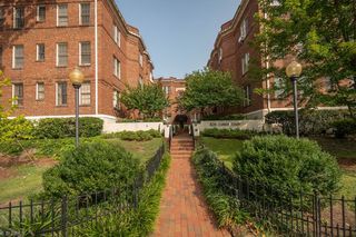 828 N Elm Street Unit A2