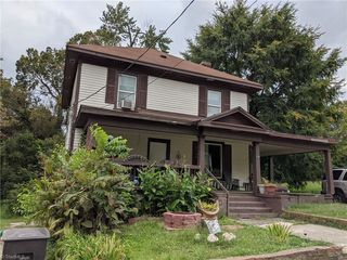 520 White Oak Street