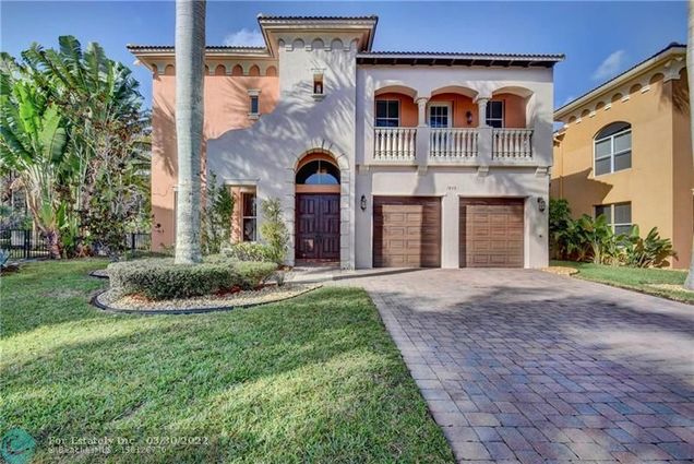 1859 Wood Glen Cir Royal Palm Beach, FL House Sold - Photo 1 of 39. Opens carousel modal