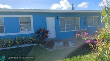 1584 NE 30th Ct
