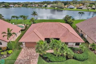 1700 W Oak Knoll Cir