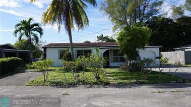 1711 NW 7th Ter