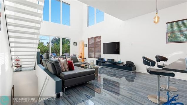 2740 NE 8th Ave Wilton Manors, FL Condo Sold - Photo 1 of 59. Opens carousel modal