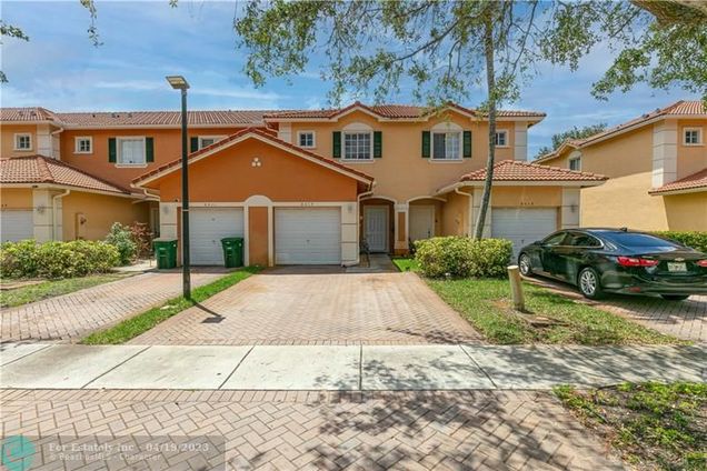 6413 Catalina Ln Tamarac, FL Condo Sold - Photo 1 of 21. Opens carousel modal