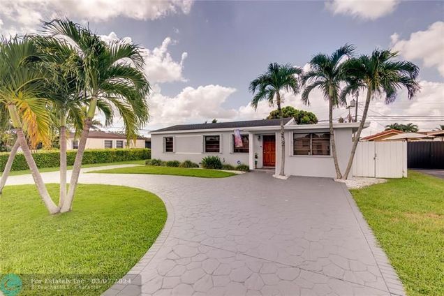 10030 SW 37th St Miami, FL House Sold - Photo 1 of 33. Opens carousel modal
