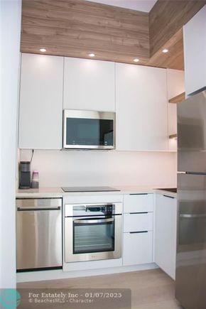 4250 Galt Ocean Dr Unit 1M Fort Lauderdale, FL House Active - Photo 1 of 16. Opens carousel modal