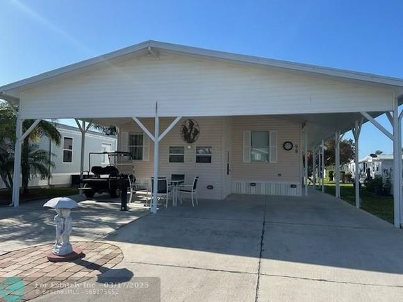 1601 US Highway 441 Okeechobee, FL House Active - Photo 1 of 45. Opens carousel modal